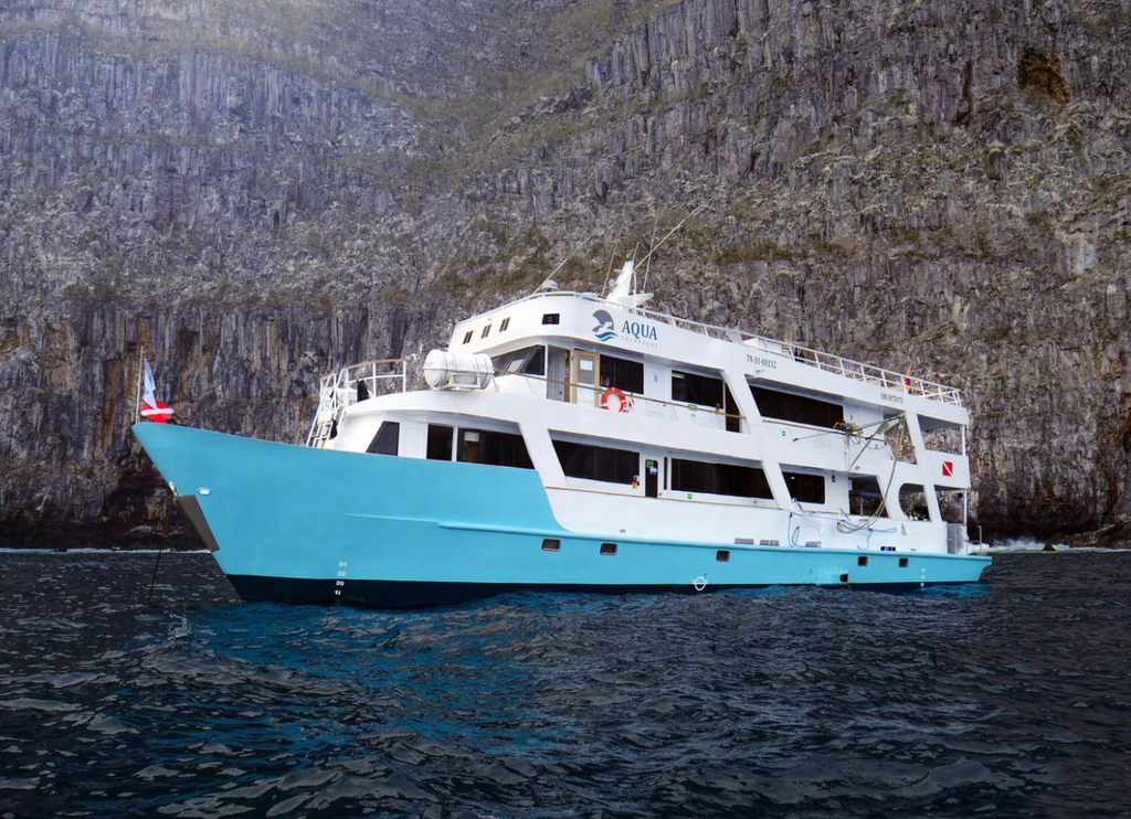 yacht aqua bateau